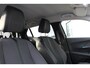 Peugeot 2008 1.2 PureTech Allure Pack | Automaat | Navi by app | Camera | 3D Instrumentenpaneel | Apple carplay | All season | 70.000km |