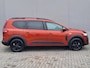 Dacia Jogger 1.6 Hybrid 140 Extreme 7p. Automaat / 7- persoons / Pack Assist / Achteruitrijcamera / Verwarmde voorstoelen / Automatische airco