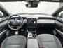 Hyundai Tucson 1.6 T-GDI PHEV N Line 4WD / Trekhaak 1.350 Trekgewicht / Elektrische Achterklep / Elektrisch Verstelbare Stoelen / Stuur & Stoelverwarming / Stoelverkoeling / Adaptieve Cruise Control / Navigatie / Climate Control / Lichtmetalen Velgen /