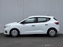 Dacia Sandero 1.0 TCe 90 Comfort / Nieuw Model / Dealer Onderhouden / Cruise Control / Trekgewicht 1.100 KG / Airco / Navigatie via Apple Carplay & Android Auto / Parkeersensoren /