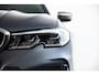 BMW 3-Serie M340i xDrive High Executive Panoramadak - Head up - Elektrisch verstelbare/verwarmde stoelen - Comfort Access - Active Guard Plus - Driving Assistant Professional - Ambiance verlichting - Hifi -