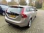 Volvo V60 1.6 T3 Momentum