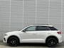 Volkswagen T-Roc 1.5 TSI 150PK DSG R-Line / Black Style / Massagestoel / IQ Light / Digital Cockpit Pro / Travel Assist  /  Achteruitrijcamera / Stuur & Stoelverwarming / VW