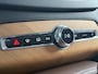 Volvo XC90 Plug-in Hybrid T8 AWD Inscription | Panoramadak | Lederen bekleding | Harman Kardon audio | Stoel- en stuurwielverwarming | Dodehoekdetectie | 360 Camera | Kinderzitjes | Donker getint glas | 7 zitplaatsen | 4 zone climate control |