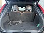 Volvo XC90 Plug-in Hybrid T8 AWD Inscription | Panoramadak | Lederen bekleding | Harman Kardon audio | Stoel- en stuurwielverwarming | Dodehoekdetectie | 360 Camera | Kinderzitjes | Donker getint glas | 7 zitplaatsen | 4 zone climate control |