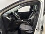 Renault Captur 145PK E-Tech Hybrid Intens Automaat | Camera | Parkeersensoren | Apple CarPlay/Android Auto | Climate Control | Full LED | Lichtmetalen Velgen | Privacy Glass | Licht & Regen Sensor |