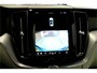 Volvo XC60 2.0 T6 AWD 250kW/340pk Aut8 Recharge Inscription Excl. Facelift! HARMAN/KARDON + PANORAMADAK + EL.TREKHAAK + VOORRUITVERWARMING + ADAPT.CRUISE + STOEL-&STUURVERWARMING + CAMERA + PD-GLASS + GOOGLE DASH + KEYLESS ENTRY&GO + PARKSENSOREN + 19" LM-VELGEN!!