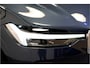 Volvo XC60 2.0 T6 AWD 250kW/340pk Aut8 Recharge Inscription Excl. Facelift! HARMAN/KARDON + PANORAMADAK + EL.TREKHAAK + VOORRUITVERWARMING + ADAPT.CRUISE + STOEL-&STUURVERWARMING + CAMERA + PD-GLASS + GOOGLE DASH + KEYLESS ENTRY&GO + PARKSENSOREN + 19" LM-VELGEN!!