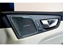 Volvo XC60 2.0 T6 AWD 250kW/340pk Aut8 Recharge Inscription Excl. Facelift! HARMAN/KARDON + PANORAMADAK + EL.TREKHAAK + VOORRUITVERWARMING + ADAPT.CRUISE + STOEL-&STUURVERWARMING + CAMERA + PD-GLASS + GOOGLE DASH + KEYLESS ENTRY&GO + PARKSENSOREN + 19" LM-VELGEN!!
