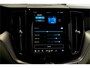 Volvo XC60 2.0 T6 AWD 250kW/340pk Aut8 Recharge Inscription Excl. Facelift! HARMAN/KARDON + PANORAMADAK + EL.TREKHAAK + VOORRUITVERWARMING + ADAPT.CRUISE + STOEL-&STUURVERWARMING + CAMERA + PD-GLASS + GOOGLE DASH + KEYLESS ENTRY&GO + PARKSENSOREN + 19" LM-VELGEN!!