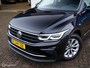 Volkswagen Tiguan 1.5 TSI Life Business|Carlpay|Trekhaak|LED
