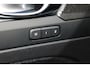 Volvo XC40 B4 Plus Black Edition | Elektrisch Verstelbare Voorstoelen | Getint Glas Achter | 20 inch Lichtmetalen Velgen | Keyless | Elektrische Achterklep | Premium audio by Harman Kardon | Stoelverwarming | Stuurverwarming | Volvo UX Infotainment | Adaptieve Cruise Control | Pilot Assist | BLIS
