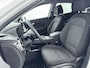 Hyundai Kona Electric EV Fashion 64 kWh | Parkeersensoren voor en achter | Navigatie en Apple Carplay/Andoid Auto | Soh 97,5% | Warmtepomp |