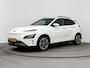 Hyundai Kona Electric EV Fashion 64 kWh | Parkeersensoren voor en achter | Navigatie en Apple Carplay/Andoid Auto | Soh 97,5% | Warmtepomp |