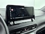 Hyundai Kona Electric EV Fashion 64 kWh | Parkeersensoren voor en achter | Navigatie en Apple Carplay/Andoid Auto | Soh 97,5% | Warmtepomp |