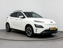 Hyundai Kona Electric EV Fashion 64 kWh | Parkeersensoren voor en achter | Navigatie en Apple Carplay/Andoid Auto | Soh 97,5% |