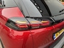 Peugeot 2008 1.2 Turbo 100 PK Allure | Trekhaak 1200 KG | Navigatie | LED Verlichting | Parkeercamera | Parkeersensoren | Digitaal Dashboard | Cruise Control | Climate Control | Half Lederen stoelen | Lichtmetalen Velgen 17 inch |