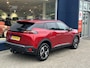 Peugeot 2008 1.2 Turbo 100 PK Allure | Trekhaak 1200 KG | Navigatie | LED Verlichting | Parkeercamera | Parkeersensoren | Digitaal Dashboard | Cruise Control | Climate Control | Half Lederen stoelen | Lichtmetalen Velgen 17 inch |