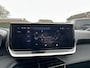 Peugeot 2008 1.2 Turbo 100 PK Allure | Trekhaak 1200 KG | Navigatie | LED Verlichting | Parkeercamera | Parkeersensoren | Digitaal Dashboard | Cruise Control | Climate Control | Half Lederen stoelen | Lichtmetalen Velgen 17 inch |