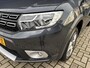 Dacia Sandero Stepway 90pk Bi-Fuel | Navigatie | Parkeercamera | Cruise control | Parkeersensoren | Airco | All-season banden |