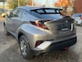 Toyota C-HR 1.8 Hybrid Style // LED VERLICHTING // NAVI // CAMERA // ADAPTIVE CRUISE // CLIMA // DODENHOEK SENSOR //