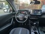 Peugeot 2008 1.2 PureTech Allure // LED // NAVI + CARPLAY // PDC V+A // CAMERA // CLIMA // HALF-LEDER