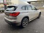 BMW X1 sDrive20i Executive X-Line // LED // LEDER // HEAD-UP DISPLAY // ELEK. ACHTERKLEP // NAVI // PDC V+A //