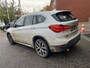BMW X1 sDrive20i Executive X-Line // LED // LEDER // HEAD-UP DISPLAY // ELEK. ACHTERKLEP // NAVI // PDC V+A //