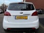 Kia Venga 1.6 CVVT ExecutiveLine //PANO// KEYLESS // STOEL+STUURVERWARMING // CAMERA+SENSOREN //