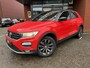 Volkswagen T-Roc 1.0 TSI Sport // ADAPT. CRUISE // DODEHOEK // NAVI // APPLE-ANDROID AUTO // PDC V+A //
