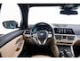 BMW 3-Serie 330e High Executive Luxury Line - Trekhaak - Panoramadak - Head up - Driving Assistant Professional - Stoelverwarming Voor/Achter - Elektrisch verstelbare stoelen - Getinte Ruiten - Comfort Access -