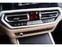 BMW 3-Serie 330e High Executive Luxury Line - Trekhaak - Panoramadak - Head up - Driving Assistant Professional - Stoelverwarming Voor/Achter - Elektrisch verstelbare stoelen - Getinte Ruiten - Comfort Access -