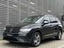 Volkswagen Tiguan Allspace 1.5 TSI 150PK DSG Life / 7 Persoons / Digitale Cockpit / Trekhaak / Achteruitrijcamera / Parkeersensoren V + A  /  Achterklep elektrisch / Lane Assist **