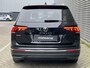 Volkswagen Tiguan Allspace 1.5 TSI 150PK DSG Life / 7 Persoons / Digitale Cockpit / Trekhaak / Achteruitrijcamera / Parkeersensoren V + A  /  Achterklep elektrisch / Lane Assist **