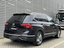 Volkswagen Tiguan Allspace 1.5 TSI 150PK DSG Life / 7 Persoons / Digitale Cockpit / Trekhaak / Achteruitrijcamera / Parkeersensoren V + A  /  Achterklep elektrisch / Lane Assist **