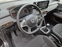 Dacia Sandero Stepway 1.0 TCe 90 Comfort Handgeschakeld / Navigatie via Apple Carplay of Android Auto / Cruise control / Parkeersensoren achter / Climate control /