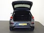 Volkswagen T-Roc 1.5 TSI DSG Active | Navigatie | Climate Control | Lane Assist | DAB | Parkeersensoren | Lichtmetalen Velgen | Privacy Glass