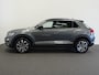 Volkswagen T-Roc 1.5 TSI DSG Active | Navigatie | Climate Control | Lane Assist | DAB | Parkeersensoren | Lichtmetalen Velgen | Privacy Glass