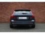 Volvo V60 T6 Plug-in hybrid AWD Plus Dark | Semi-elektrische trekhaak | Premium audio by Harman Kardon | Elektrisch verstelbare voorstoelen | 360 graden camera | Stoel- en stuurwielverwarming | Adaptieve cruise control | BLIS