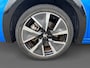 Peugeot e-208 EV GT Pack 50 kWh Automaat | Panorama Dak | Digital Cockpit | Stoelverwarming | Apple CarPlay/Android Auto | Adaptive Cruise Control | Lichtmetalen Velgen | Sportstoelen |