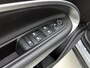 Jeep Avenger 1st Edition 54 kWh | Navigatie | Parkeersensoren | Camera | Apple Carplay/Android Auto | LMV 18" | Led verlichting | Two-Tone zwart dak |