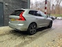Volvo XC60 D4 R-Design | ACC | 21 Inch | Stoelverwarming | Keyless | Elek. Trekhaak | Getint Glas
