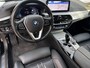BMW 5-Serie 5er-Reihe 530e xDrive Touring Luxury Line Automaat / Dealer onderhouden / Laser light / Leder / Elektrische trekhaak 1.700 kg / Elektrische (massage) stoelen / Camera 360° / HUD / Elektrische klep / Panorama schuifdak / Adaptief onderstel / Stuur- en stoelverwarming /