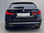 BMW 5-Serie 5er-Reihe 530e xDrive Touring Luxury Line Automaat / Dealer onderhouden / Laser light / Leder / Elektrische trekhaak 1.700 kg / Elektrische (massage) stoelen / Camera 360° / HUD / Elektrische klep / Panorama schuifdak / Adaptief onderstel / Stuur- en stoelverwarming /