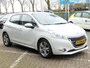 Peugeot 208 1.6 VTi Allure Automaat | Leder | Bluetooth | Navigatie | Parelmoer