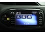 Toyota Yaris 1.5 VVT-i Dynamic | Trekhaak | Keyless Entry | Camera | Navigatie | Camera | Lichtmetalen Velgen |