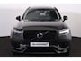 Volvo XC90 T8 Recharge AWD Ultimate Dark - Luchtvering - Panorama/schuifdak - IntelliSafe Assist & Surround - 360º Camera - Bowers & Wilkins audio - Adaptieve LED koplampen - Verwarmde voorstoelen, stuur & achterbank - Parkeersensoren voor & achter - Elektr. bedienb. voorstoelen met geheugen - Geventileerde voorstoelen - Head up display - Draadloze tel. lader - Extra getint glas - Elektr. inklapbare trekhaak - 22' LMV