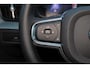 Volvo XC60 T6 Recharge AWD Core Bright - Panorama/schuifdak - IntelliSafe Assist & Surround - Harman/Kardon audio - Adaptieve LED koplampen - Parkeercamera achter - Verwarmde voorstoelen, stuur & achterbank - Parkeersensoren voor & achter - Elektr. bedienb. voorstoelen met geheugen - Draadloze tel. lader - Extra getint glas - 19' LMV