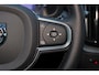 Volvo XC60 T6 Recharge AWD Core Bright - Panorama/schuifdak - IntelliSafe Assist & Surround - Harman/Kardon audio - Adaptieve LED koplampen - Parkeercamera achter - Verwarmde voorstoelen, stuur & achterbank - Parkeersensoren voor & achter - Elektr. bedienb. voorstoelen met geheugen - Draadloze tel. lader - Extra getint glas - 19' LMV