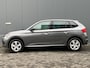 Skoda Kamiq 1.0 TSI 110pk Ambition | Airco | Trekhaak uitklapbaar | Carplay | Parkeersensoren achter | Buistenspiegels Verstelbaar | Lichtmetalen velgen | 1e eigenaar | Dakrails | DAB